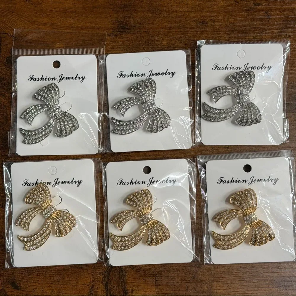 Set of 6 Rhinestone Bow Brooch Pins Gold & Silver Tone Vintage Style. New/Sealed
